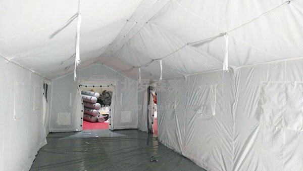 白色醫(yī)用充氣帳篷